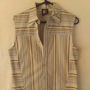 MENS SLEEVELES BUTTON DOWN FORM FITTING SHIRT